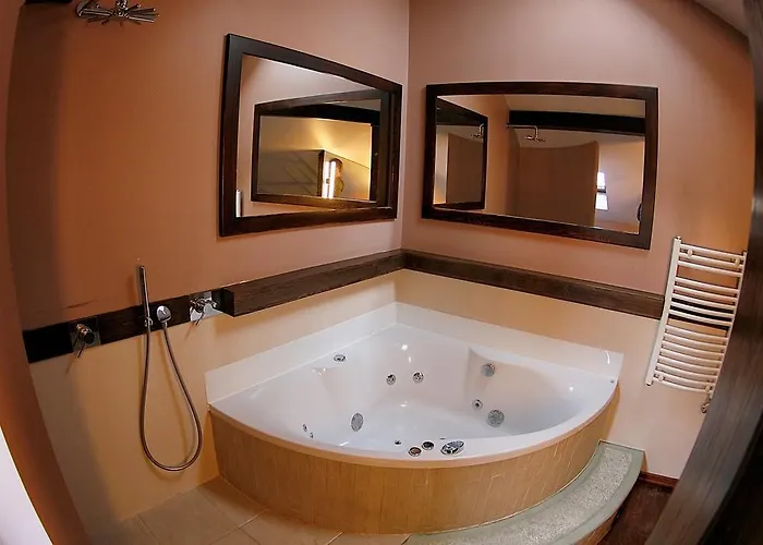 Krakow Jacuzzi Apartment